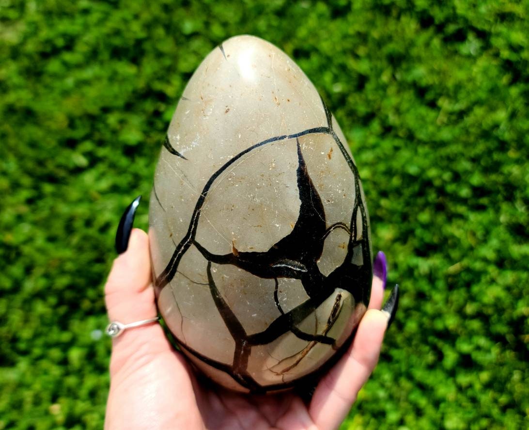 Large Septerian Egg crystal - dragon stone grounding, confidence, Druzy, Geode, Cluster