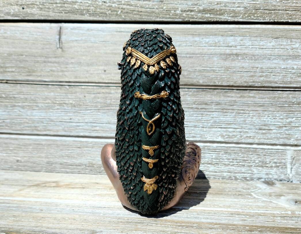 Goddess Mother Earth Statue- Altar Decor, Diety, Nature , Fertility, Abundance, Growth, Altar Decor, Witchy Decor, Figure, Gaia