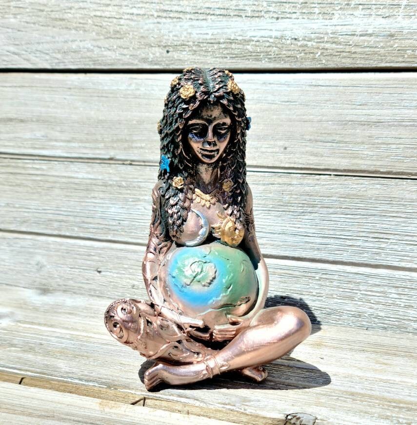 Goddess Mother Earth Statue- Altar Decor, Diety, Nature , Fertility, Abundance, Growth, Altar Decor, Witchy Decor, Figure, Gaia