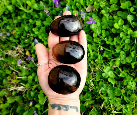 Smoky Quartz Palmstone- smokey, grounding, root chakra, protection, calming stone, relaxing, balance, Meditation